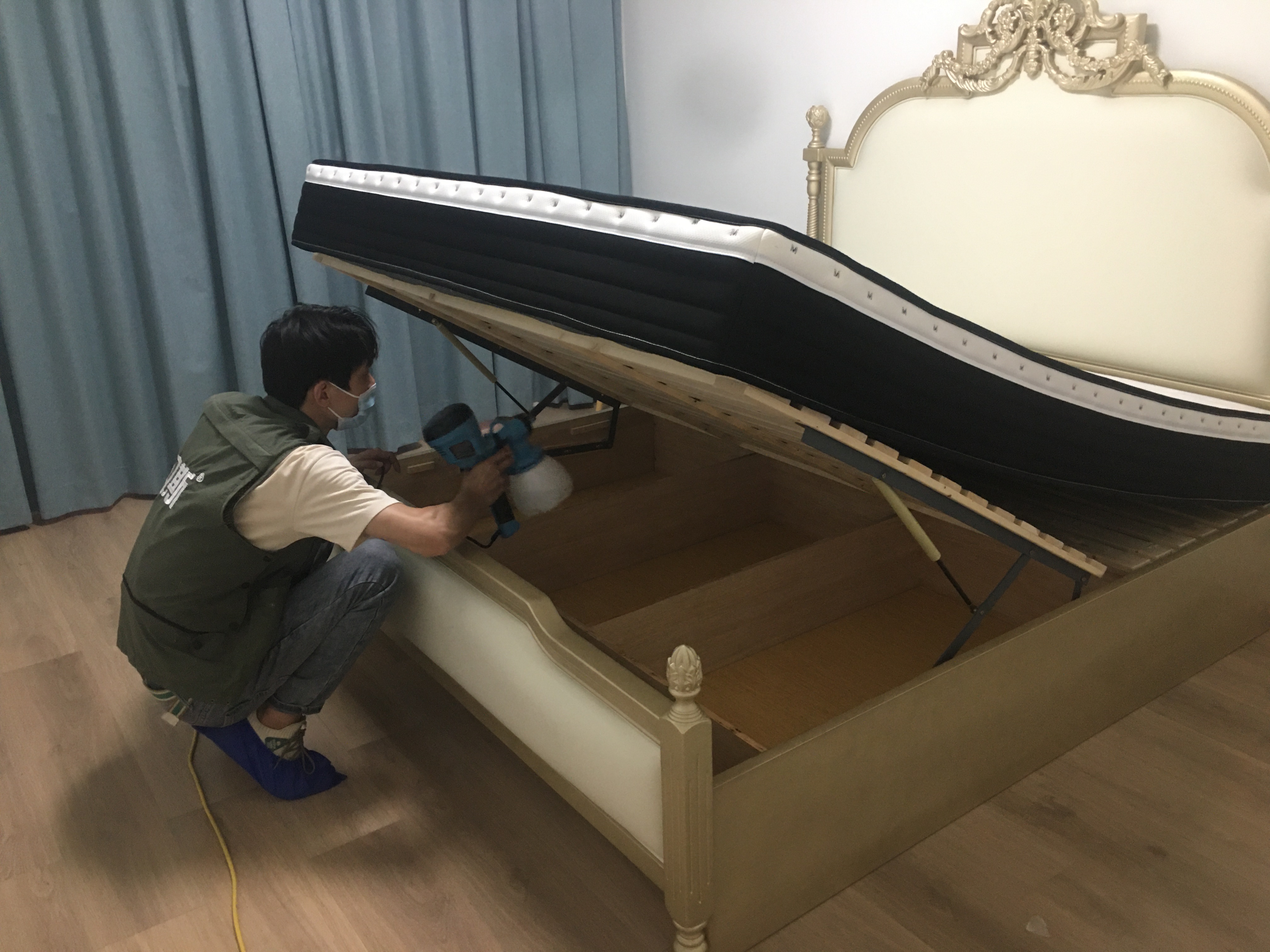 屋里有臭味是怎么回事？空氣異味對(duì)身體危害大嗎