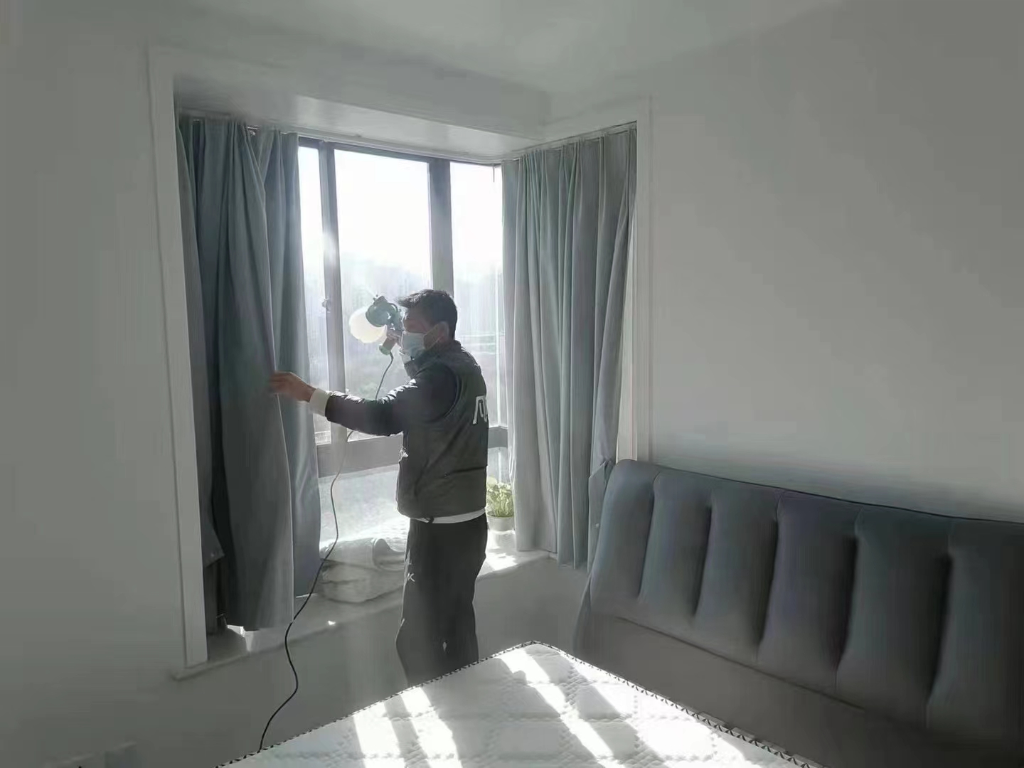 剛裝修好的餐館有異味怎么處理？是甲醛超標了嘛